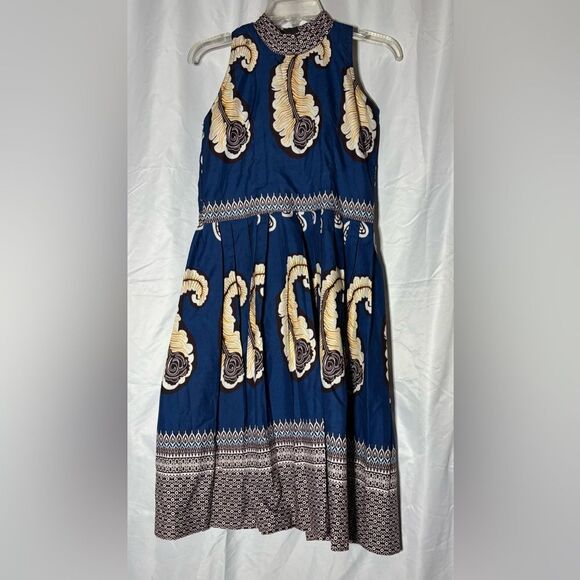 Sleeveless Knee Length Dress EPC Women’s Size Medium
P2P 32”
Waist 28” - Picture 2 of 3